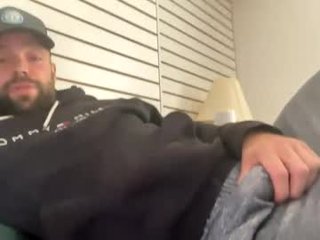 victorstreams 28 y. o. couple presents live show with ohmibod in the horny pussy