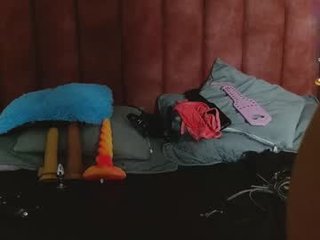 bambi__angels 19 y. o. petite couple