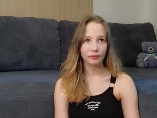 charming_evaa 18 y. o. 