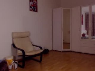 sonjanextray 24 y. o. teen cam girl playing hot games with ohmibod online