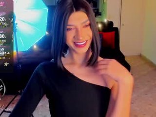 nut_foxx 20 y. o. spanish cam babe gets her asshole sodomized