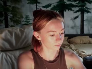 ameliamber0 27 y. o. redhead cam babe strokes and pokes her pussy