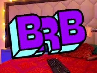 scarlethbigbug 0 y. o. this juicy cam babe with hot ass learns how to squirt online